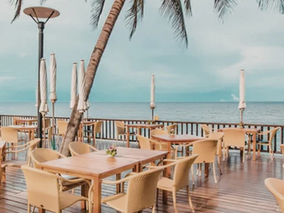 Oceanfront Dining,